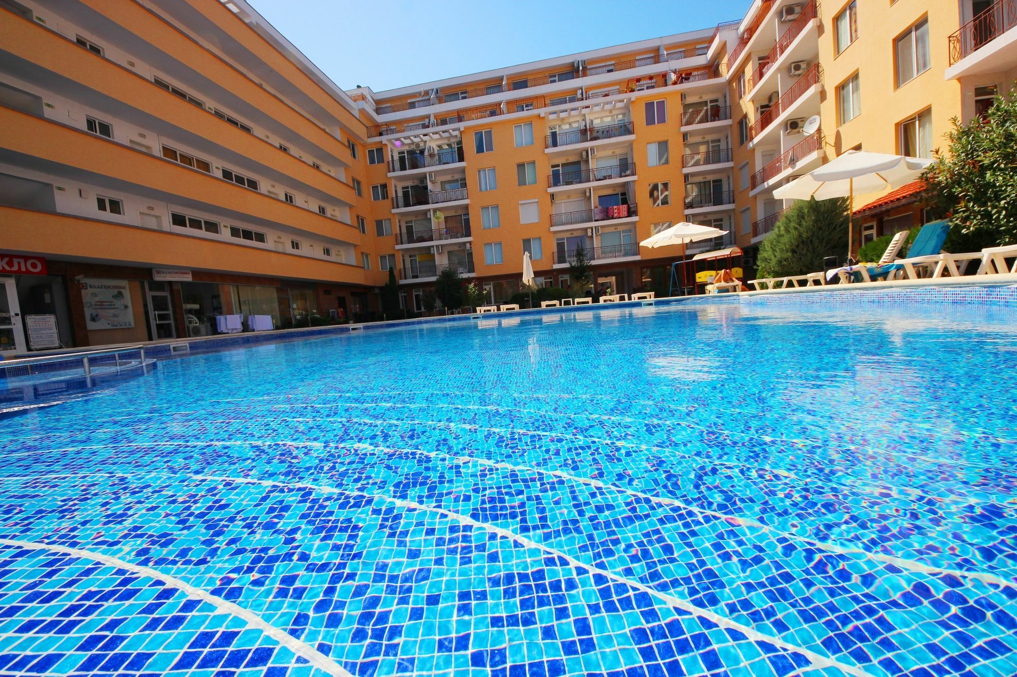 Sunny Day 1 - Menada Apartments Sunny Beach Eksteriør billede